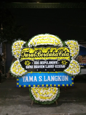 Papan Bunga Duka di Bawuran